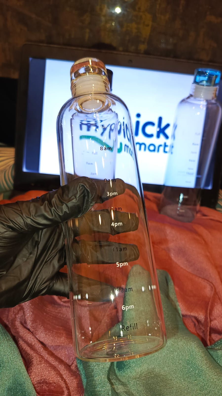 Aesthetic 500ml Glass Water Bottle Timescale